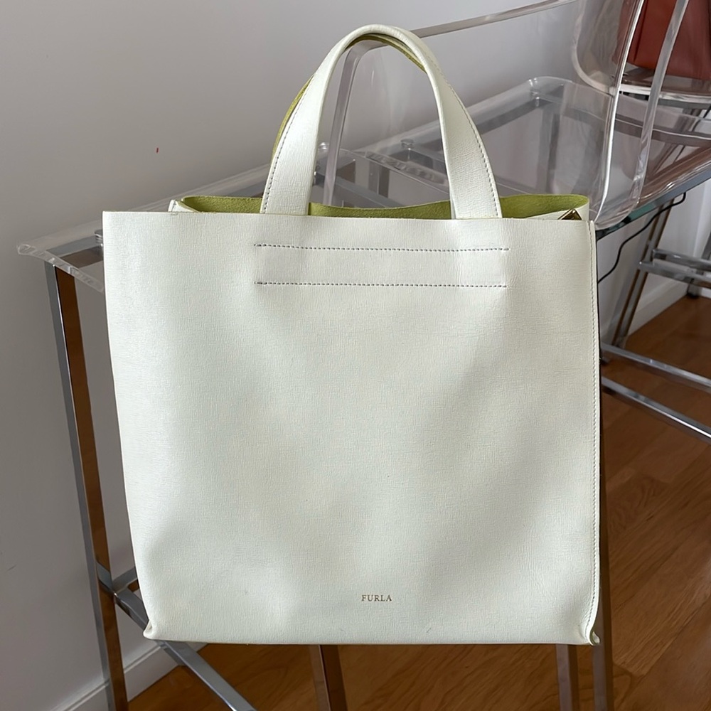 Furla divide it tote